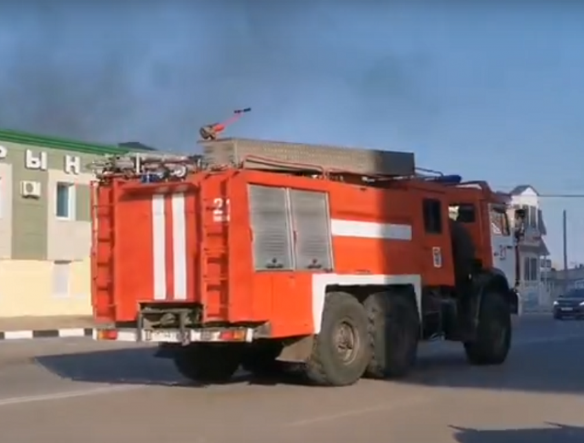 Опубликовано видео горевшего рынка в Воронежской области