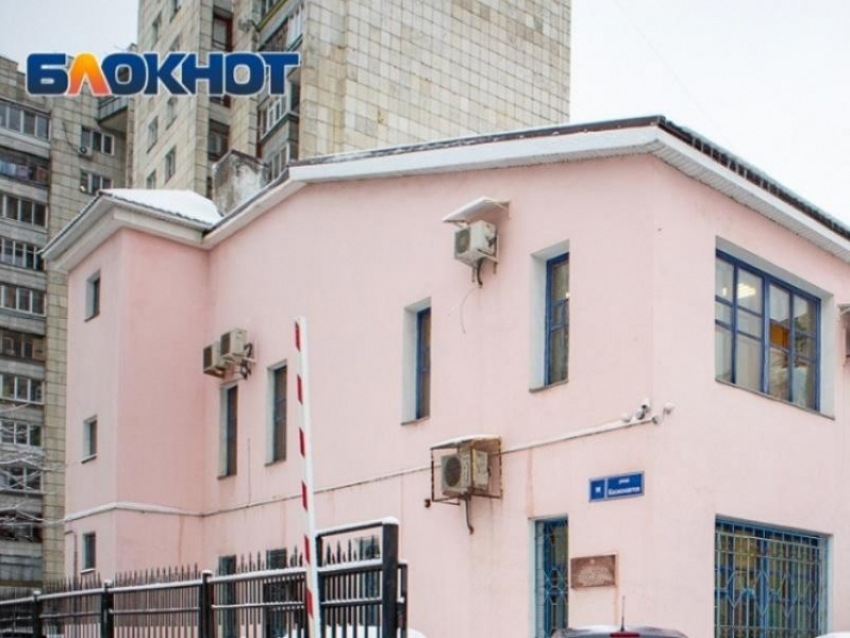 Должность зампреда Воронежского гарнизонного суда покинул Евгений Анохин