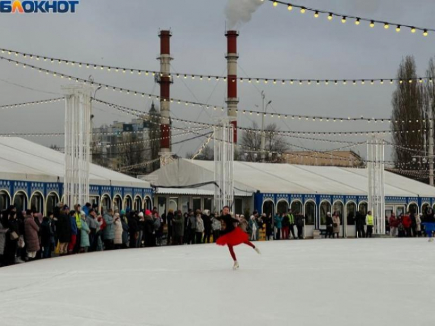 Каток на Адмиралтейской площади в Воронеже будет закрыт 31 января