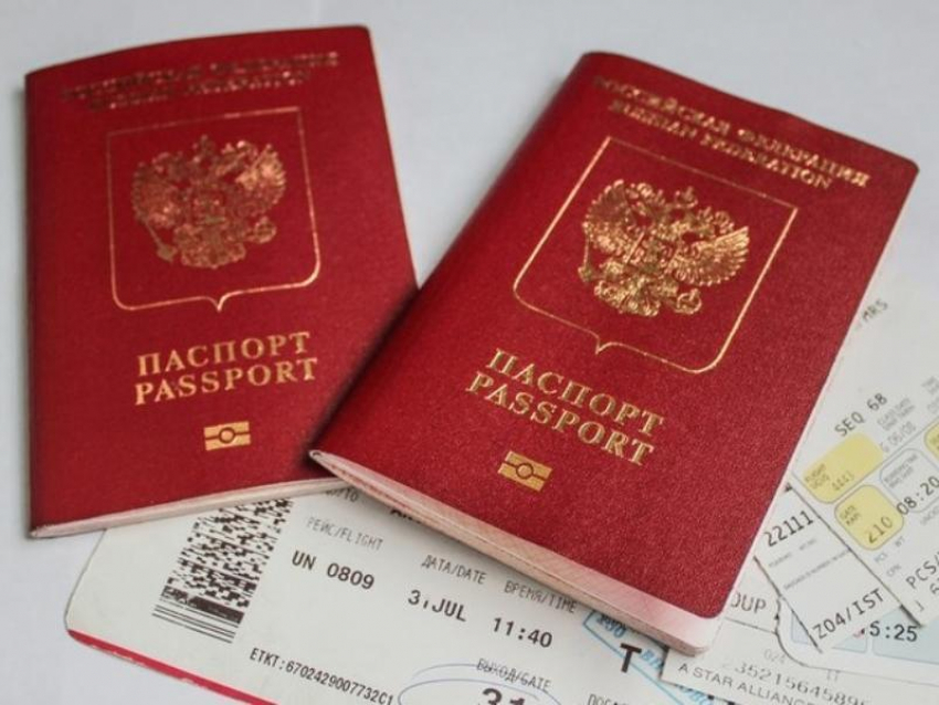 В МФЦ Воронежа начали выдавать загранпаспорта нового образца