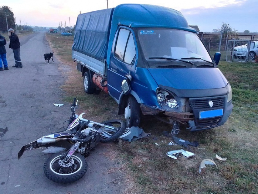Опубликовано фото с места гибели мотоциклиста в Воронежской области