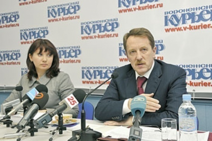Кадровые перестановки в Воронежском правительстве грозят точкой в карьере стража протокола губернатора