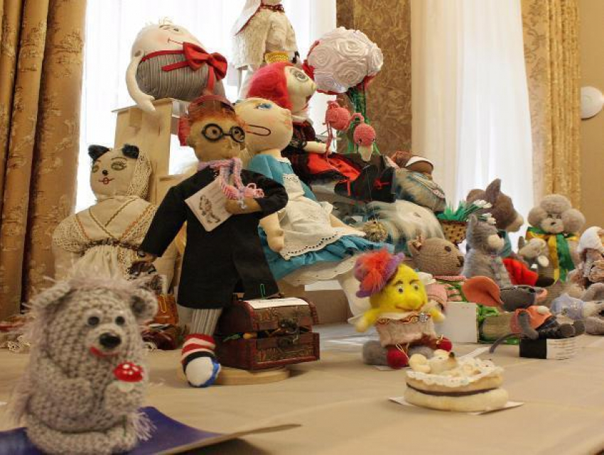 В центре Воронежа открылась необычная выставка детского творчества