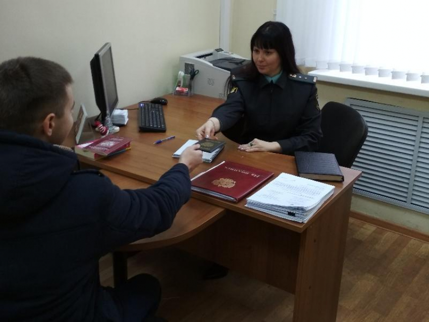 Уголовное дело заставило воронежского алиментщика найти 200 тысяч