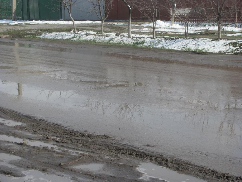 Из-за резкого потепления в Воронеже прекращают работу катки