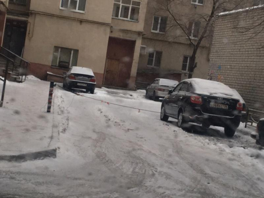 Самодельное спасение от парковочных халявщиков заметили в Воронеже