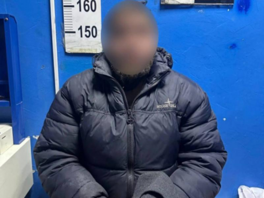 Отвергнутый ухажер с сайта знакомств избил женщину на первом свидании в Воронеже 