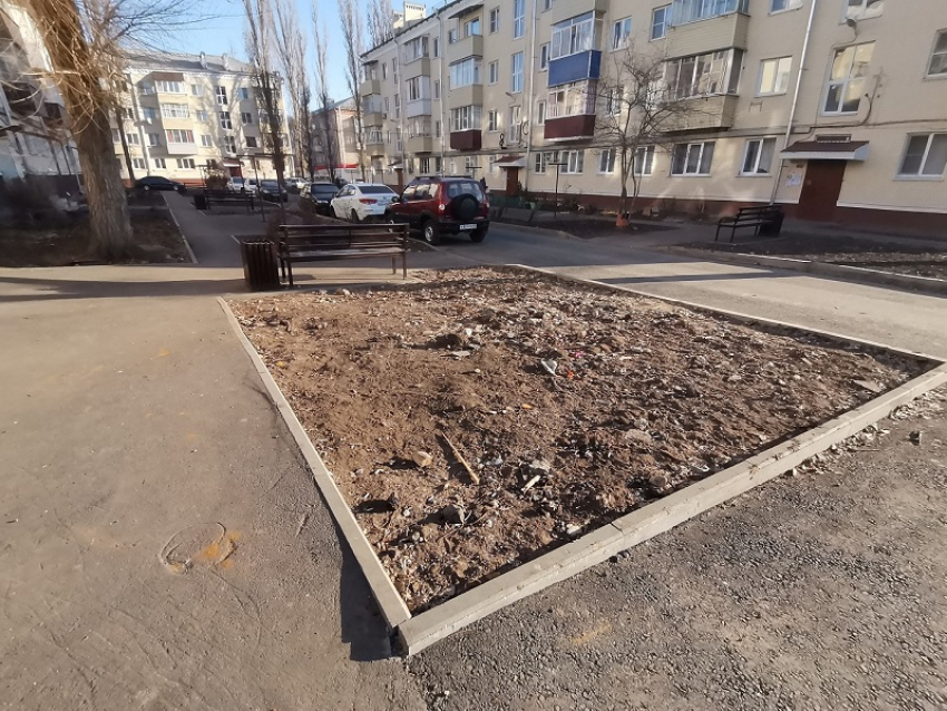Активисты остались недовольны ремонтом дворов под Воронежем 