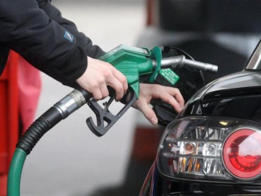 Бензин в Воронеже оказался одним из самых дорогих в России