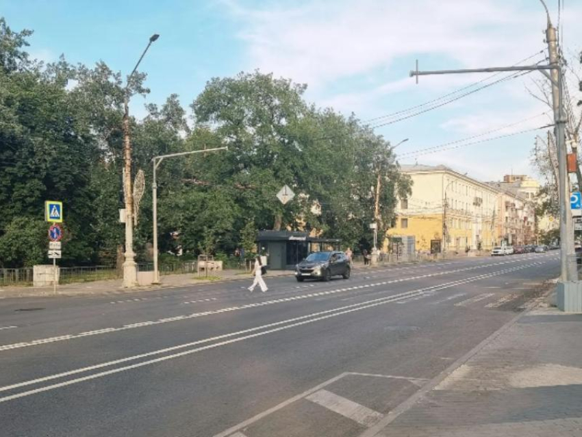 Пешеходный переход исчез перед Бунинским сквером в Воронеже