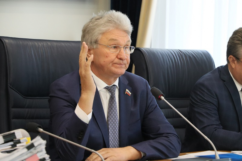 68-летний единоросс Владимир Ходырев решил переизбраться в Воронежскую гордуму