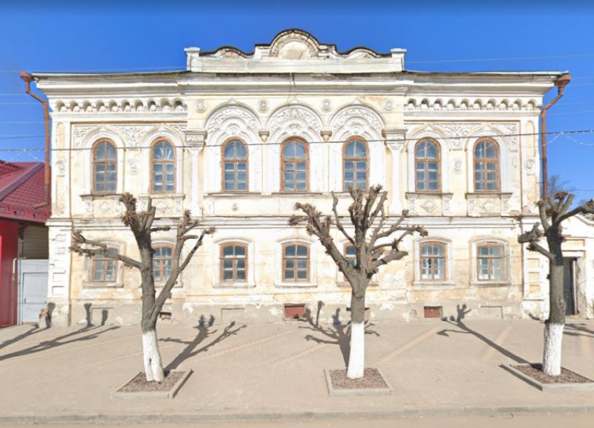 Бастрыкин потребовал возбудить уголовное дело из-за разрушения старинного особняка в Воронежской области