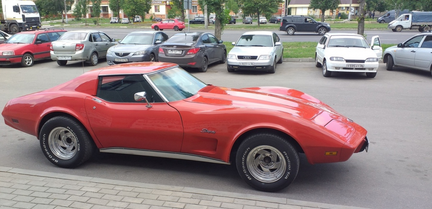 Дедушка Chevrolet Corvette посрамил современный дизайн авто в Воронеже