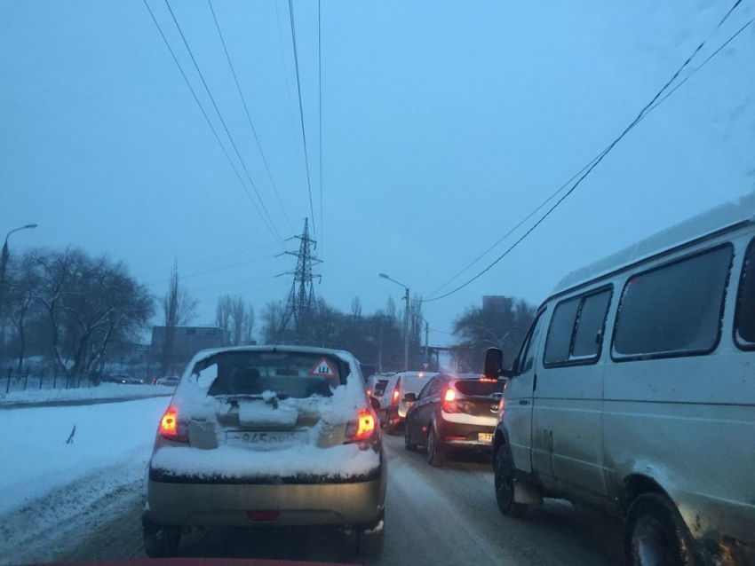 Воронежцев рассмешили просьбы водителей, застрявших в пробке