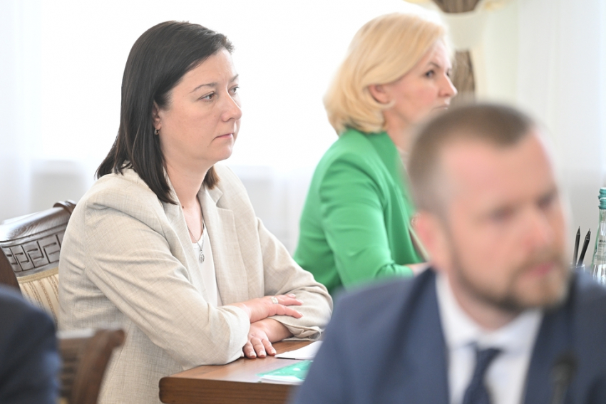 Воронежскому губернатору доложили о внедрении электронных сертификатов для реабилитации особенных детей