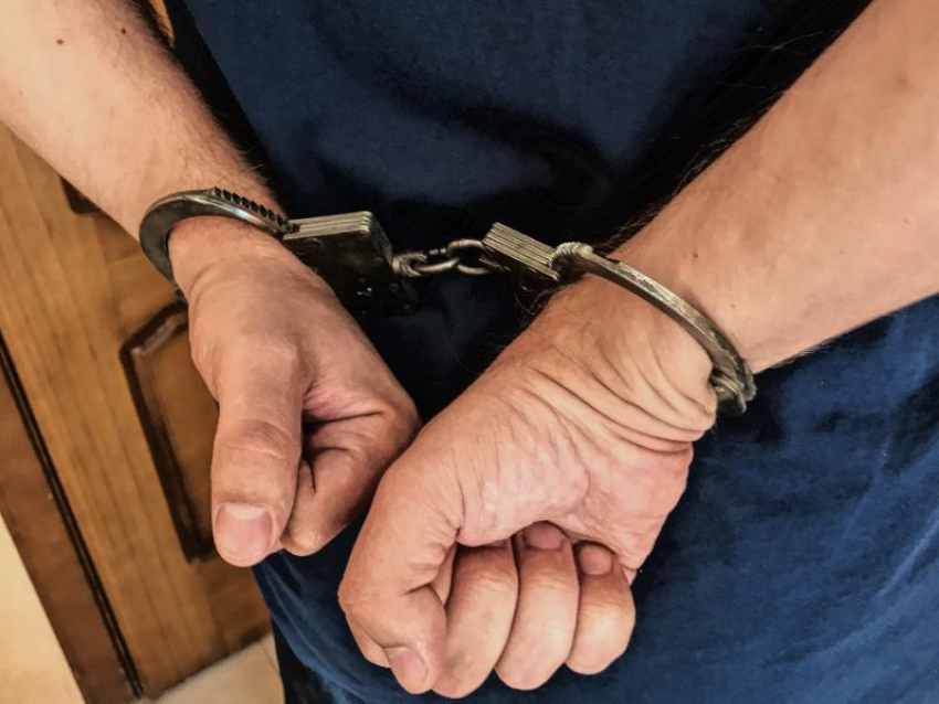 22-летний воронежец заподозрил знакомого в краже телефона и до смерти избил его