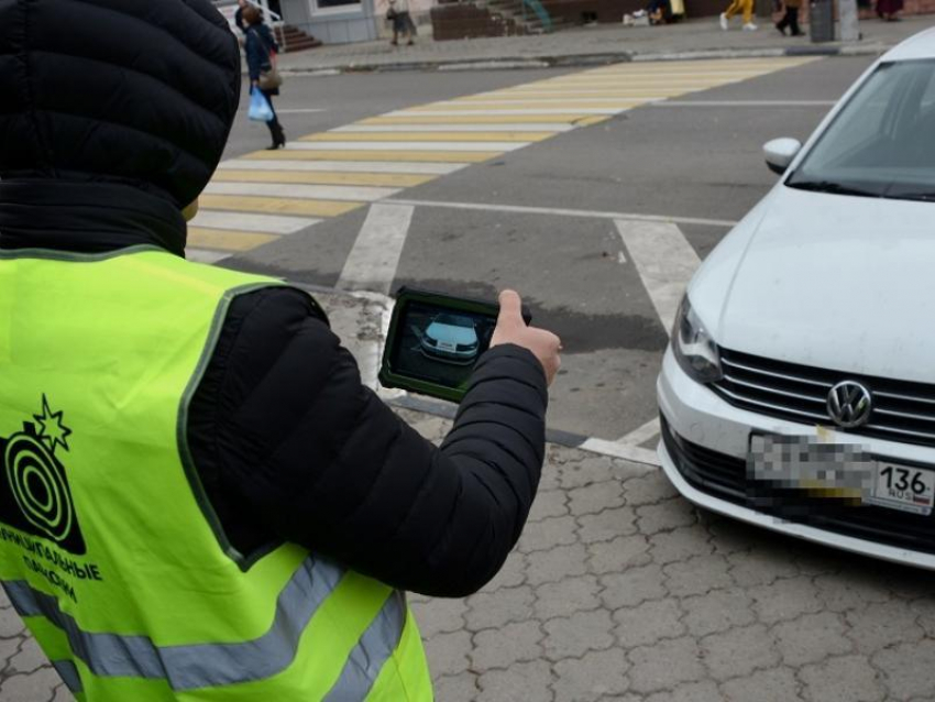 Эффективностью платных парковок в Воронеже заинтересовалась Контрольно-счетная палата