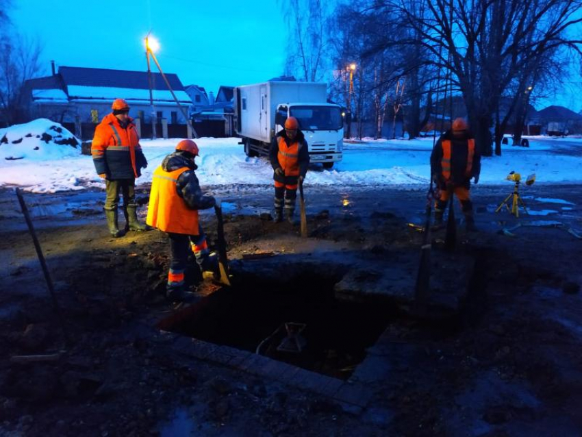 В Воронеже десятки домов, школа и детский сад остались без воды