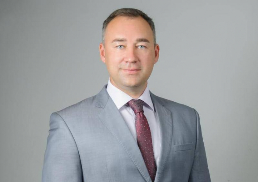 Банкир, спортсмен, переводчик: что известно о депутате воргордумы Никодимове