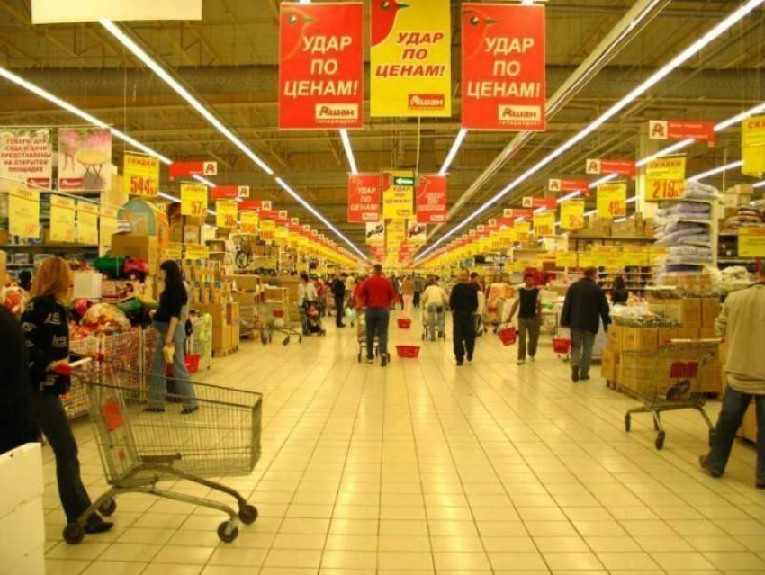 Сотрудник полиции подозревается в краже из гипермаркета