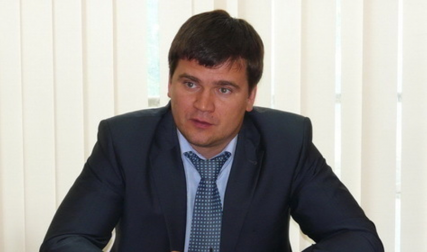 Главврач БСМП и депутат Алексей Чернов получил свой «чёрный камень»