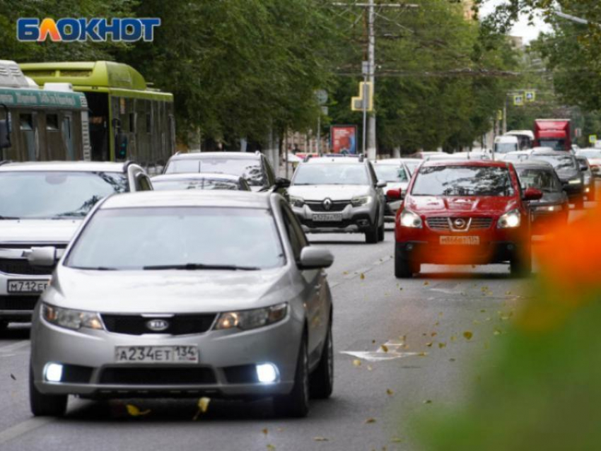 8-балльные пробки сковали автомобилистов в Воронеже