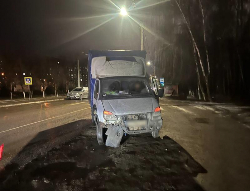 «Газель» снесла людей на переходе у воронежской больницы 