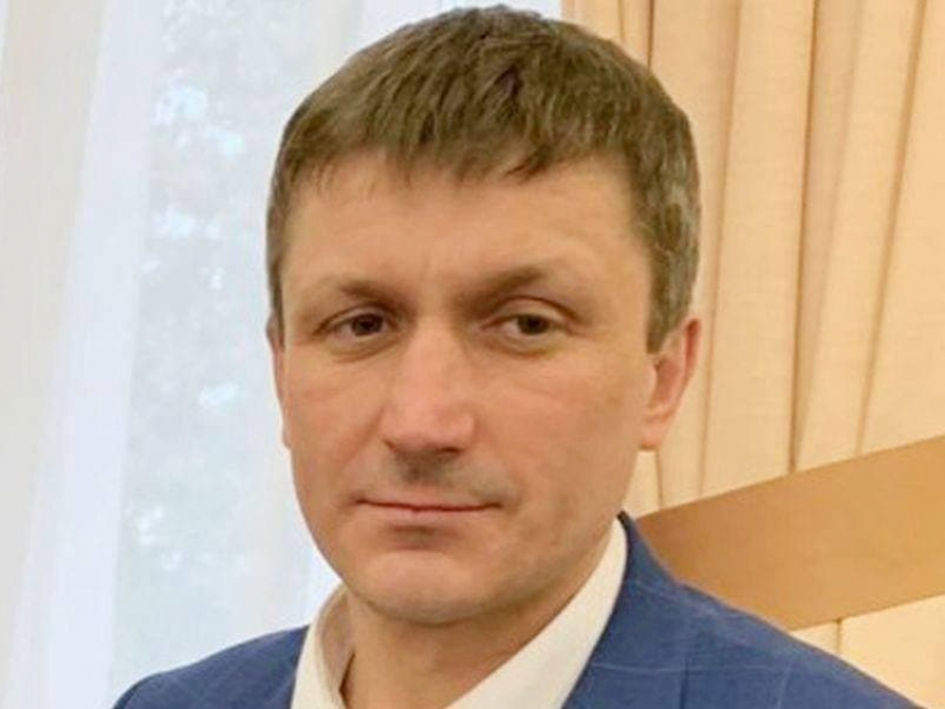 О досрочной отставке заявил мэр Семилук в Воронежской области