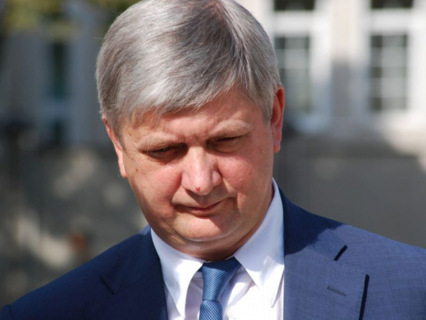 Губернатор Гусев анонсировал отставку до пяти глав воронежских районов