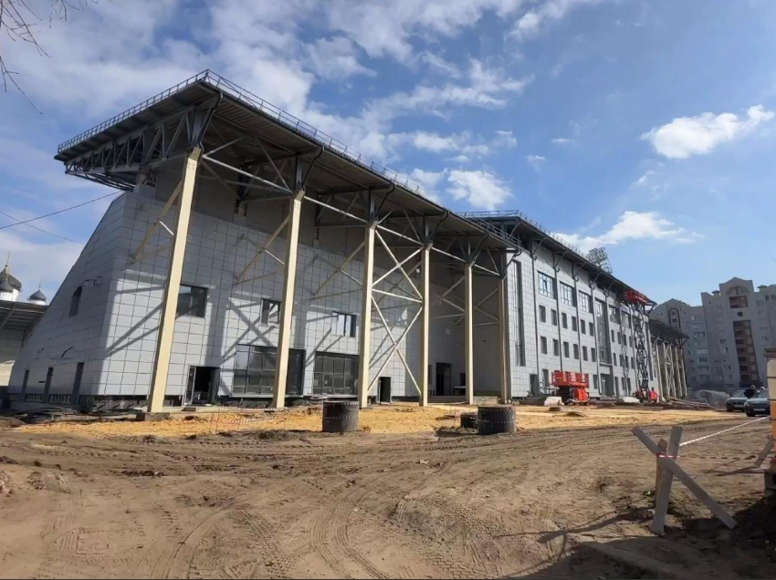Еще на 250 млн рублей подорожала реконструкция воронежского стадиона «Факел»