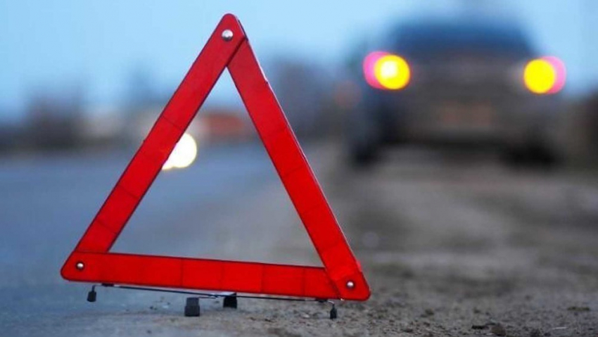 В ночном ДТП на трассе Воронежской области погибли два человека