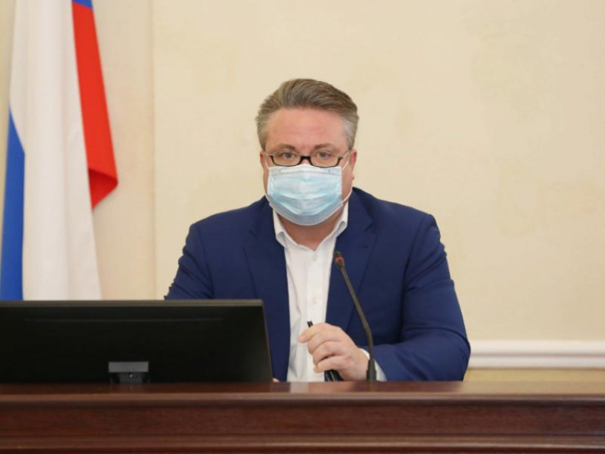 Мэр Воронежа упрекнул подчиненных за ошибки прошлого