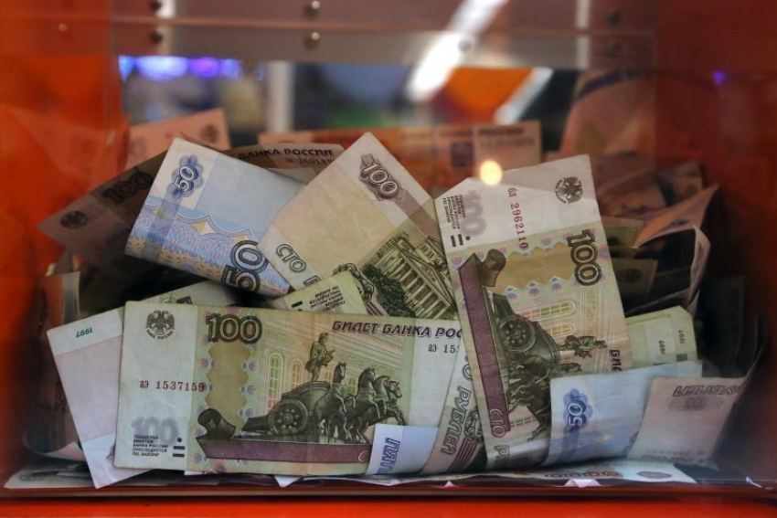 Воронежец украл ящик с пожертвованиями для детей-сирот из местной аптеки