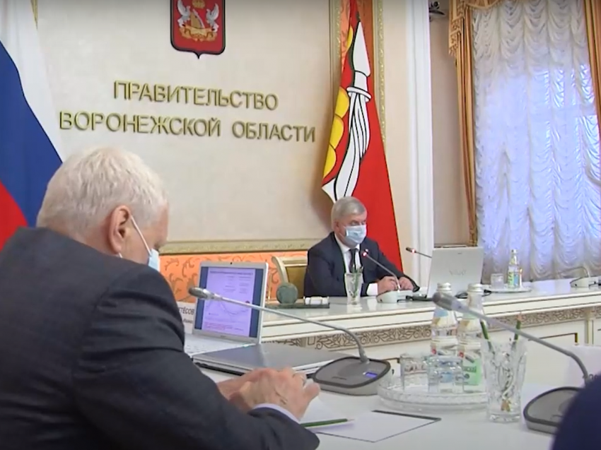 Губернатор ослабил антиковидные ограничения в Воронежской области
