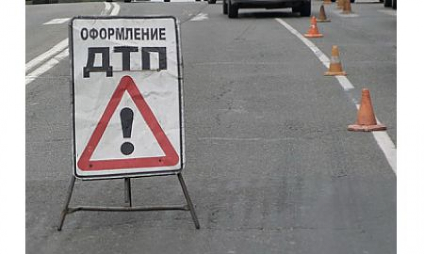 В Воронежской области «Жигули» вылетели в кювет