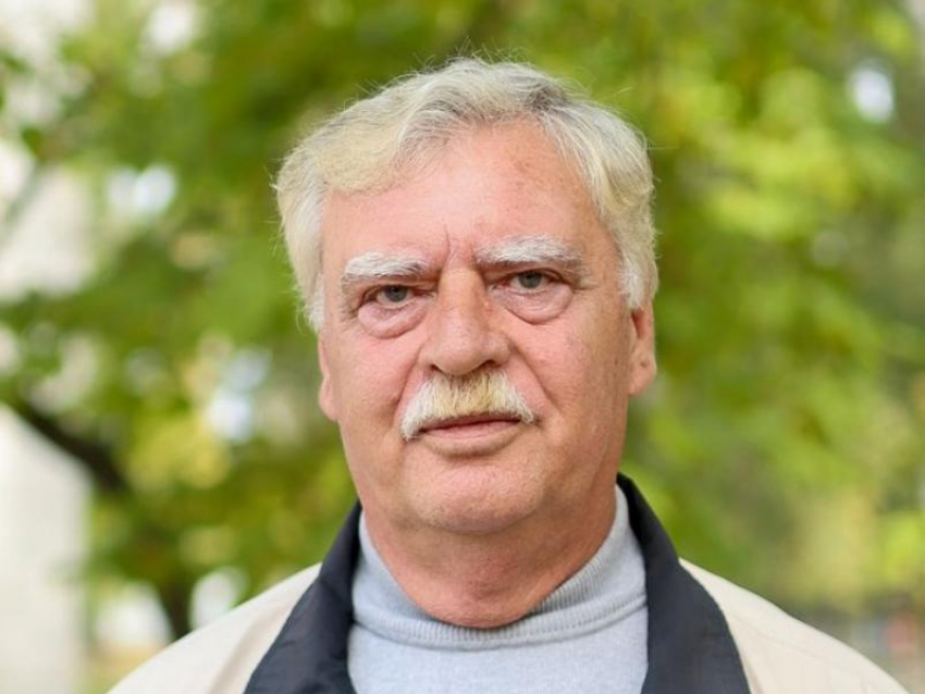 Бывший глава воронежского управления культуры Иван Чухнов отмечает день рождения