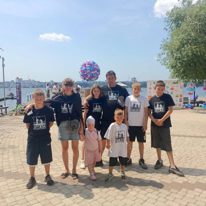 Жуткий пожар оставил семью с 7 детьми без крыши над головой в Воронеже