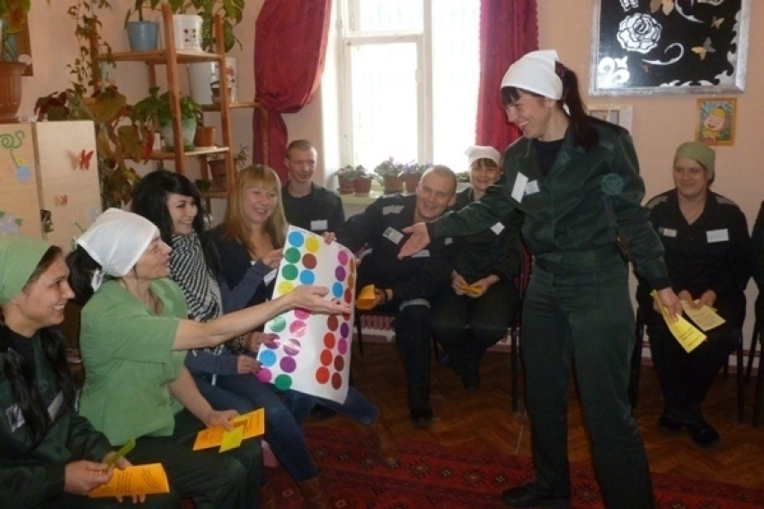 Воронежские студенты-психологи помогают заключенным 