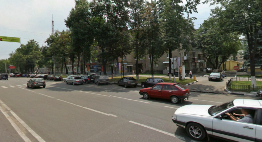 В Воронеже на 20-лет Октября из горящей квартиры спасли 39-летнюю женщину