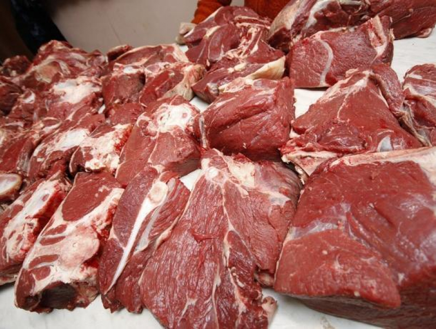 Торговля опасным мясом обернулась штрафом для воронежского предпринимателя