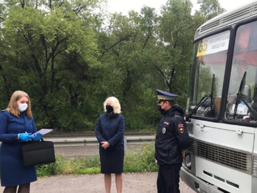 Небезопасные маршрутки развозили пассажиров по Воронежу 