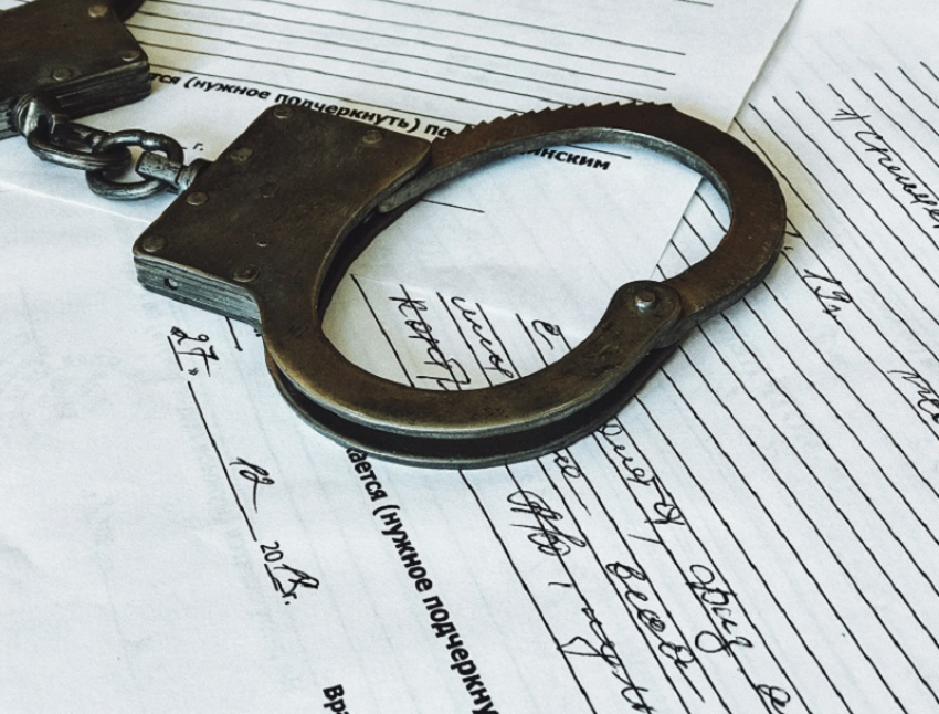 Смерть женщины после удара ножом в поясницу обернулась колонией для воронежца 