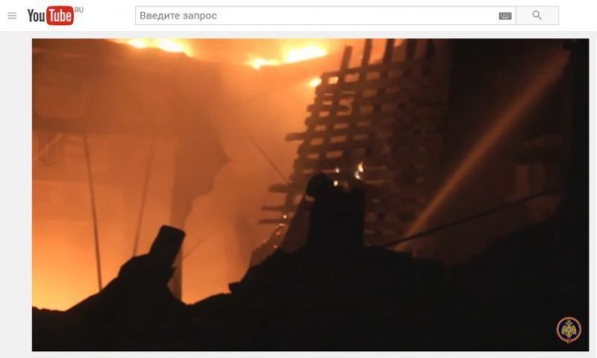 Тушение пожара в бане на Монтажном проезде Воронежа попало на видео
