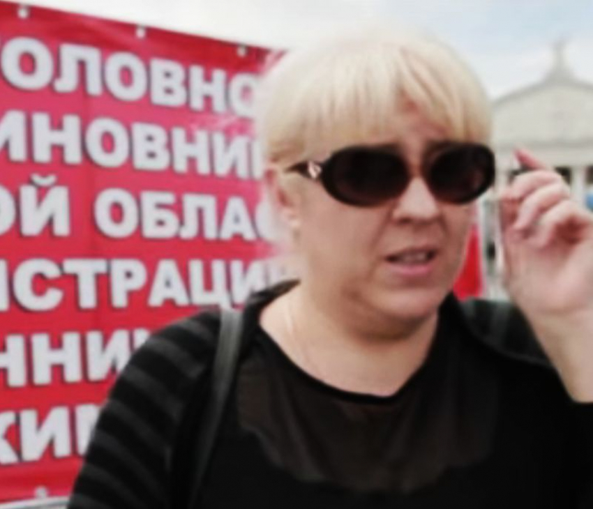 На жительницу Воронежа, объявившую голодовку на площади Ленина, возбудили административное дело