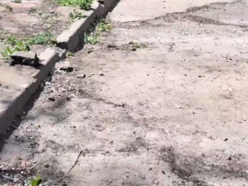 То ремонтируют, то копают: воронежский двор постоянно перерывают