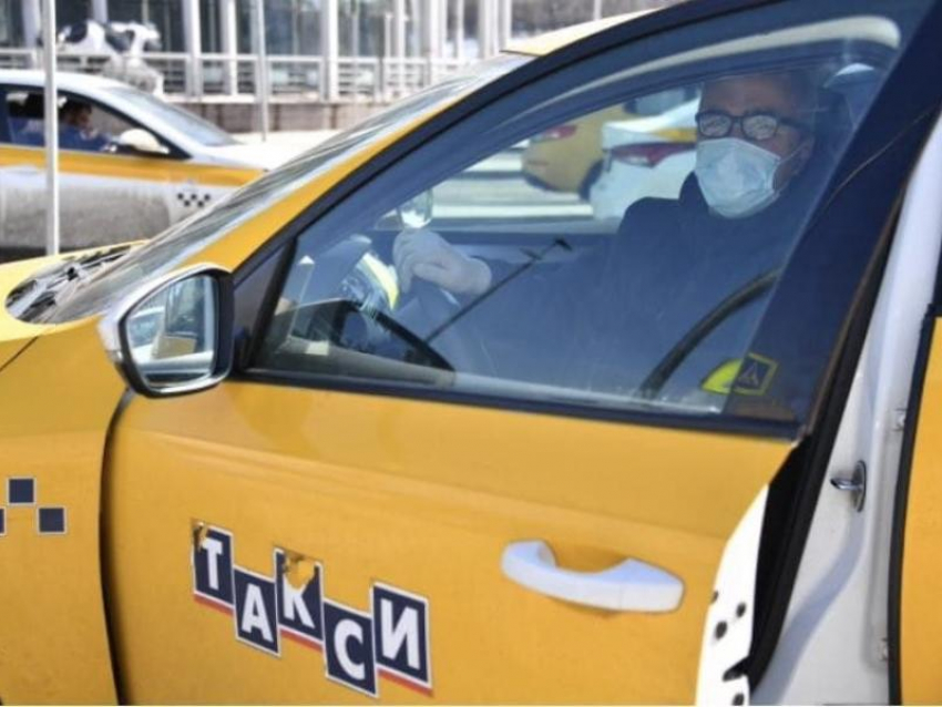 «Цены вернулись к допандемийному периоду»: эксперты рассказали, что происходит с поездками на такси