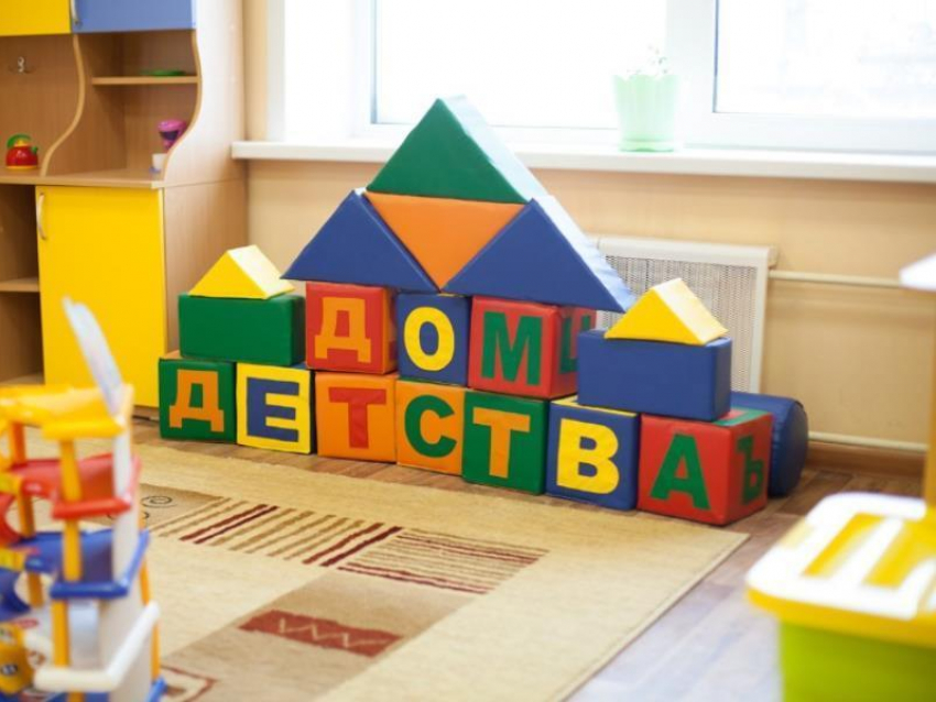 Крыша детского сада обвалилась  в Воронежской области 