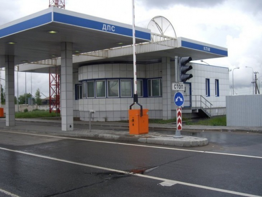 В Воробьёвском районе пьяный парень попытался угнать такси