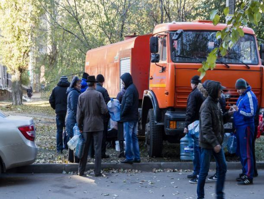 Воронежцы, оставшиеся без воды и тепла: «Властям пора поработать ручками» 