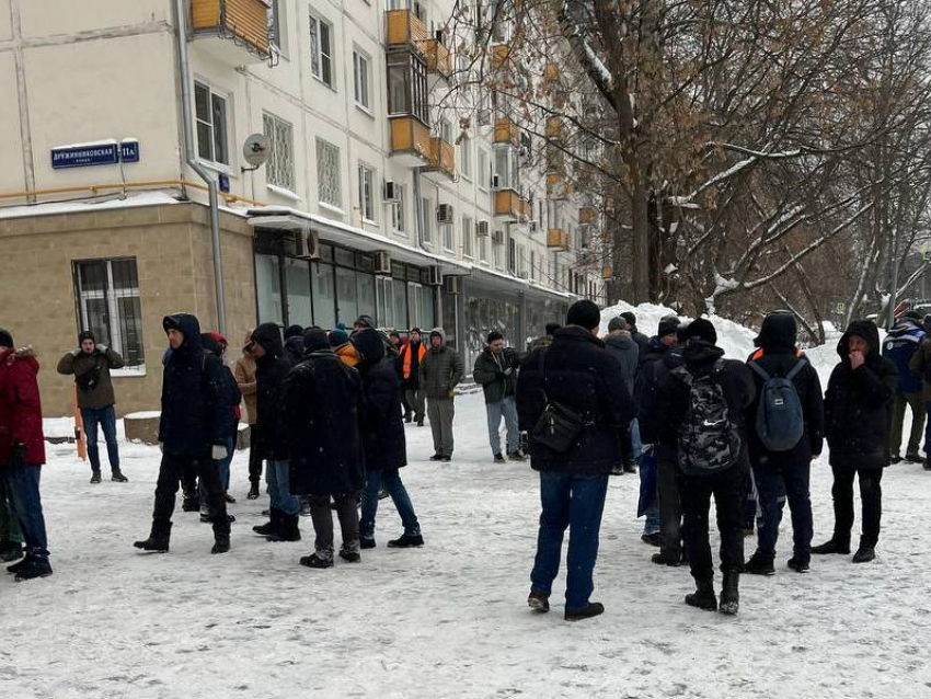 "Покажите это Кстенину!": раскрыт столичный лайфхак борьбы со снегом